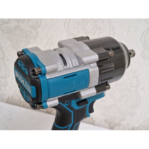 Гайковерт безщіточний суперпотужний MAKITA TW001GD201 3100NM із акумулятором на 12Аг у комплекті